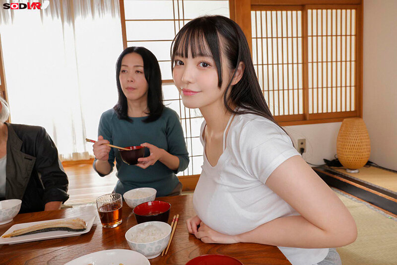【VR】【8K】愛が重すぎる爆乳義妹の逆夜●い誘惑に耐え切れず、朝日が昇るまで汗だく中出し性交し続けたある夏の話。恋渕ももな 15枚目