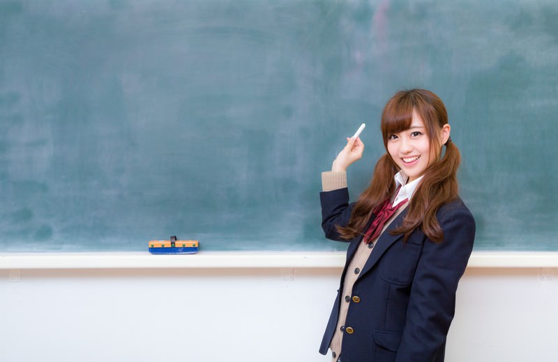 VRエロ動画の視聴方法は？AV女優とバーチャルSEXを体験せよ！